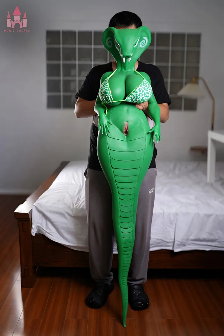 Patung Seks Silikon Skalor 160cm (5ft3) H-Cup Furry Snake